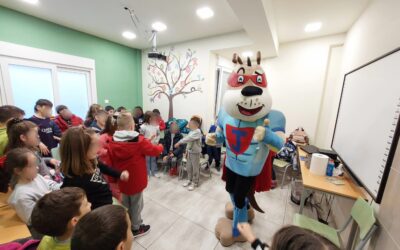 Επίσκεψη Υπερήρωα στο κέντρο αγγλικής γλώσσας English World